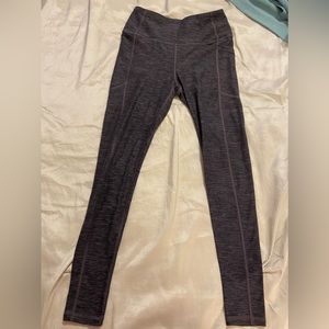 Victoria’s Secret Heather/ Space Dye Gray leggings size 6 / small